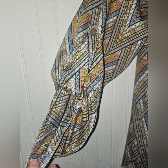 Funky Blouse - Picture 4 of 5